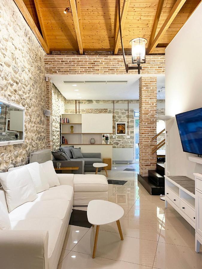 Blue Domino Luxury City Villa פאטרה מראה חיצוני תמונה