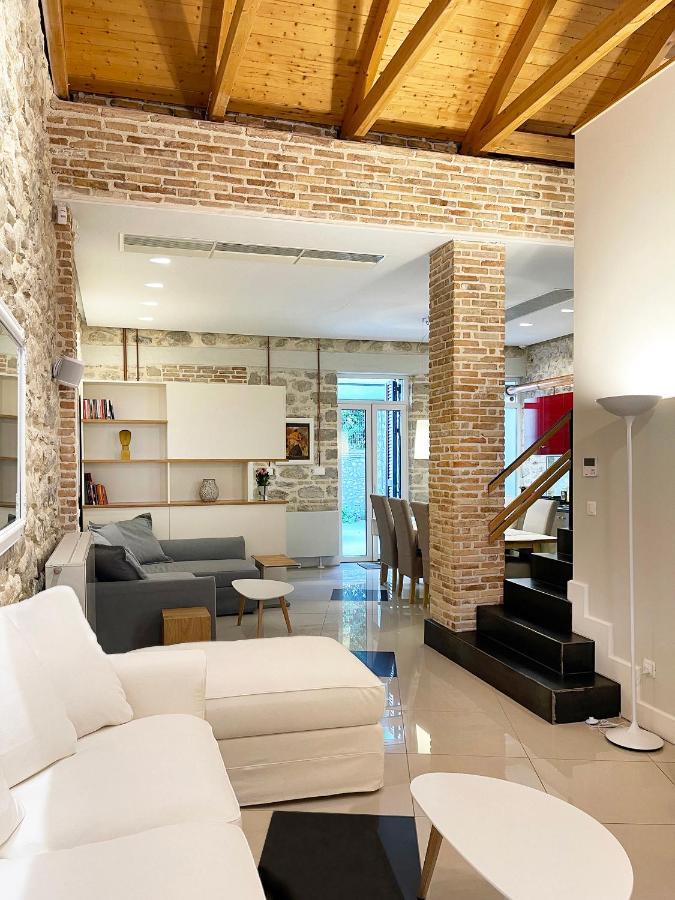 Blue Domino Luxury City Villa פאטרה מראה חיצוני תמונה