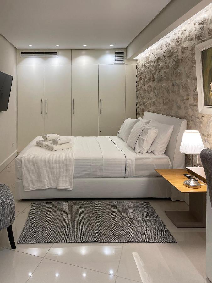 Blue Domino Luxury City Villa פאטרה מראה חיצוני תמונה