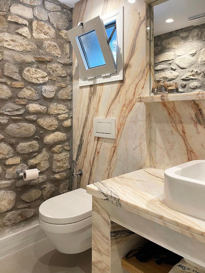Blue Domino Luxury City Villa פאטרה מראה חיצוני תמונה