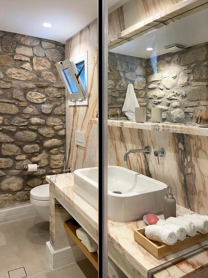 Blue Domino Luxury City Villa פאטרה מראה חיצוני תמונה