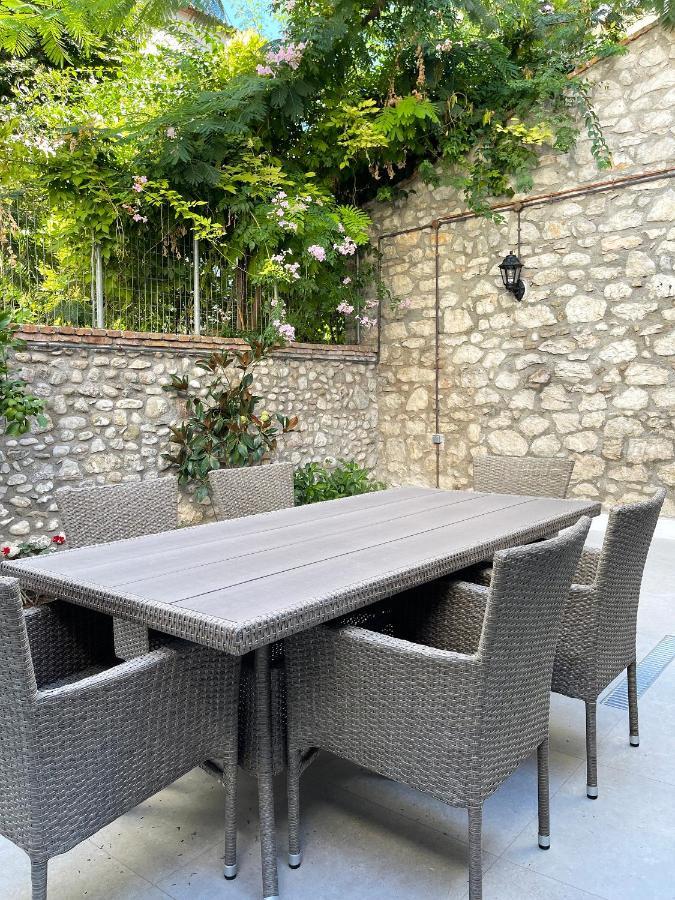 Blue Domino Luxury City Villa פאטרה מראה חיצוני תמונה