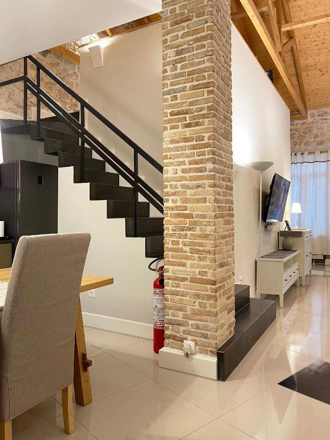 Blue Domino Luxury City Villa פאטרה מראה חיצוני תמונה